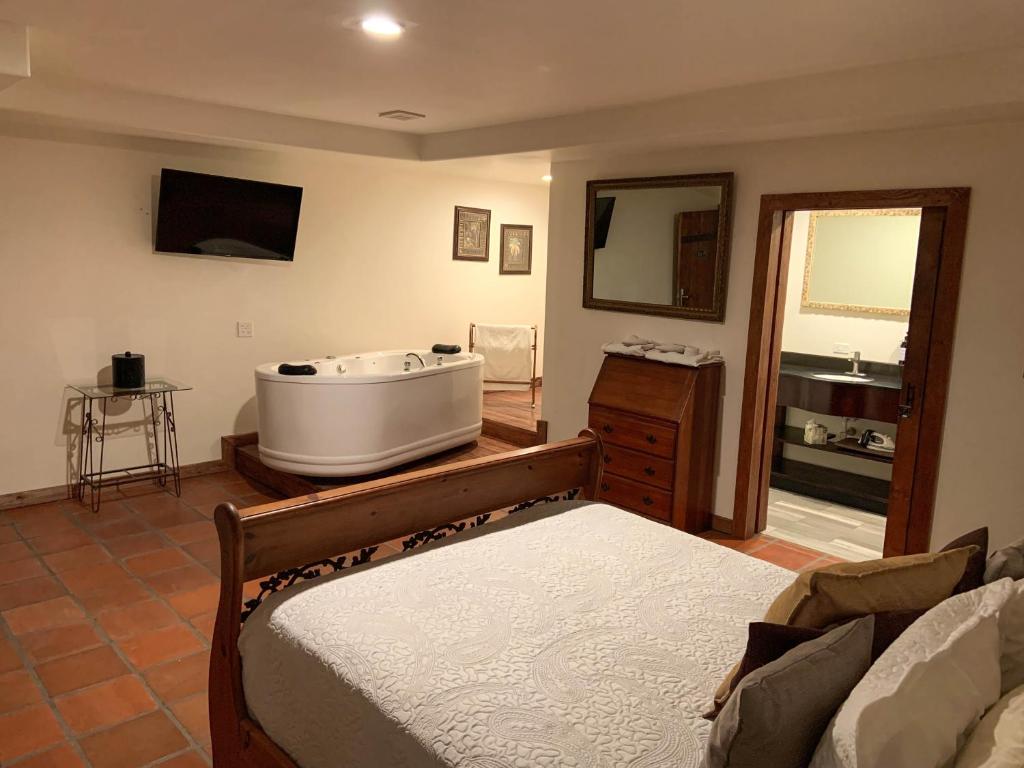 Hotel Hacienda Santana