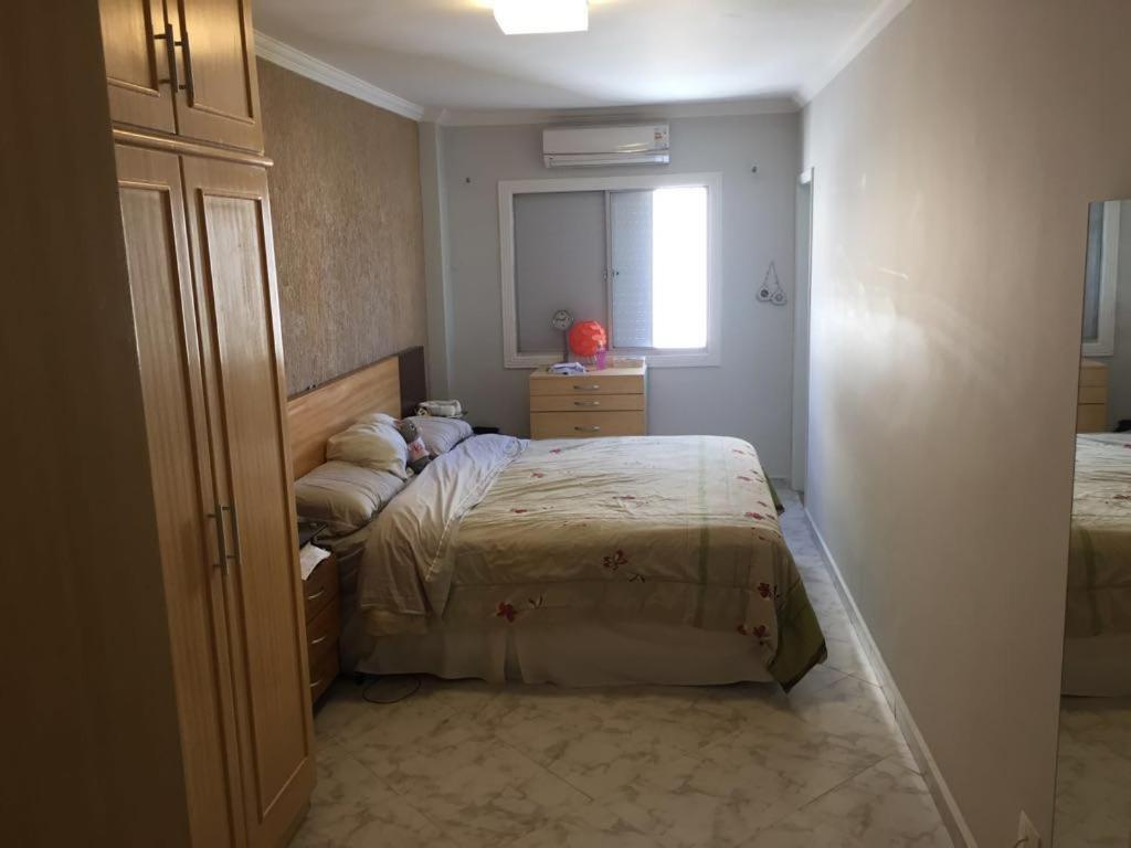  Cobertura Ampla com Hidromassagem