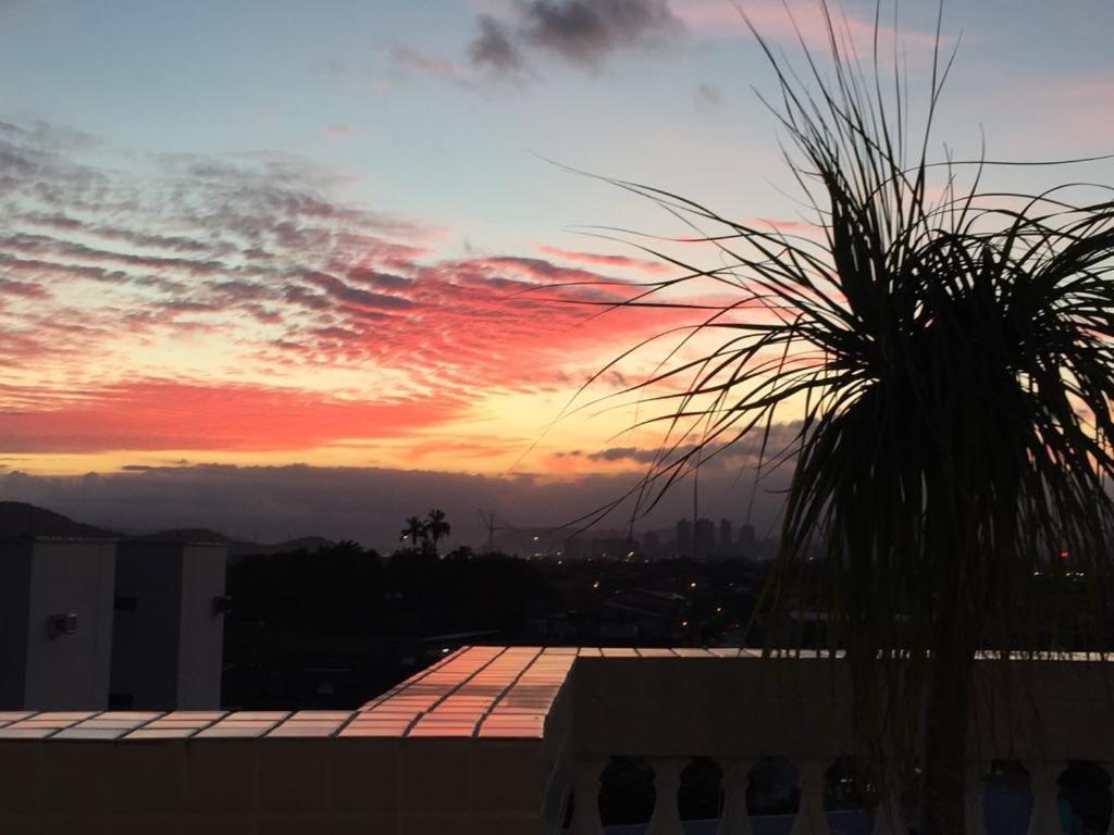  Cobertura Ampla com Hidromassagem