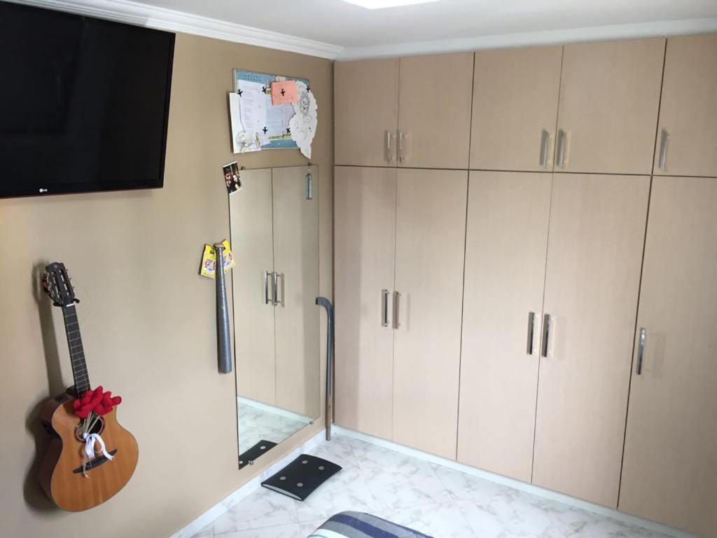  Cobertura Ampla com Hidromassagem