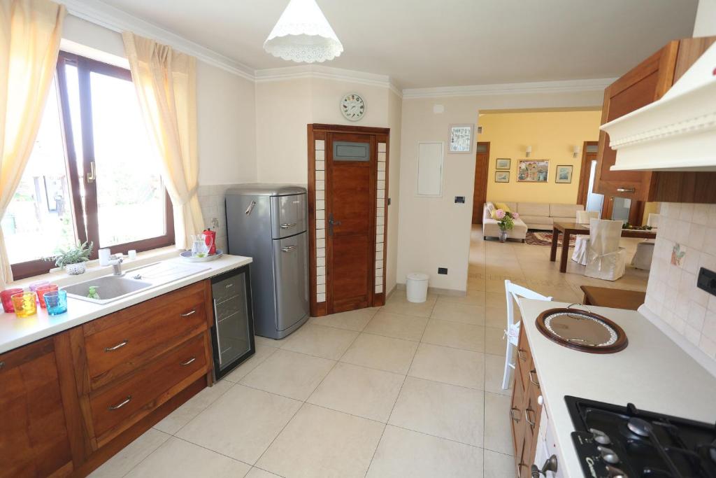 Kuchnia lub aneks kuchenny w obiekcie Apartment Larin