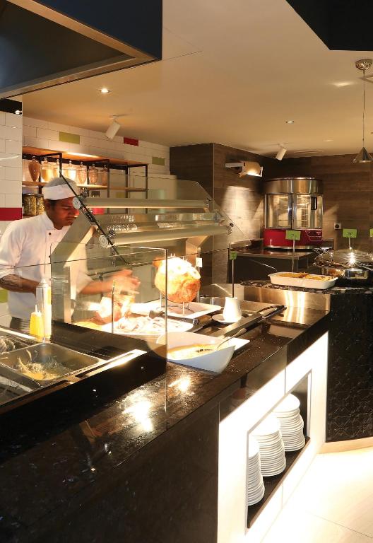 The Devon Hotel A Heritage Hotel - Resim 44