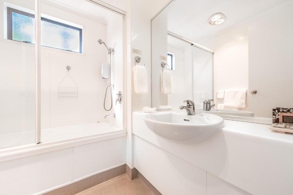 Bay Palm Motel - Resim 12