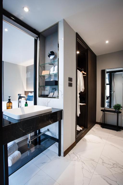 SAM E Hotel Bangkok Sathorn - 2