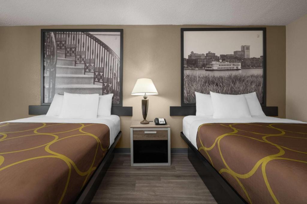 Super 8 by Wyndham Macon West photo