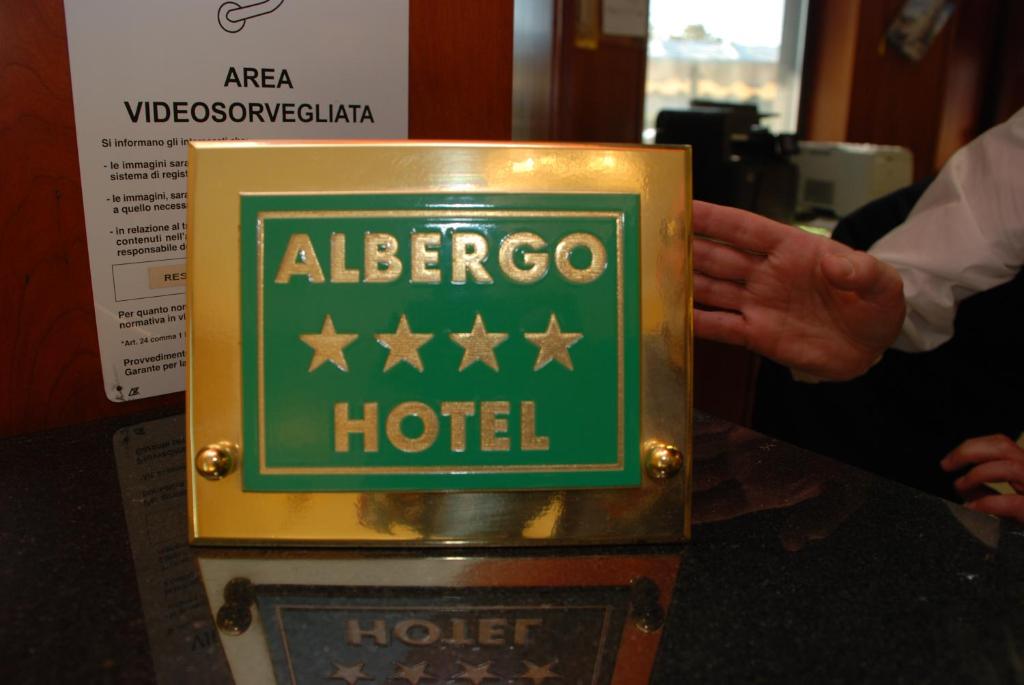 Certifikát, hodnocení, plakát nebo jiný dokument vystavený v ubytování Hotel Motel Top