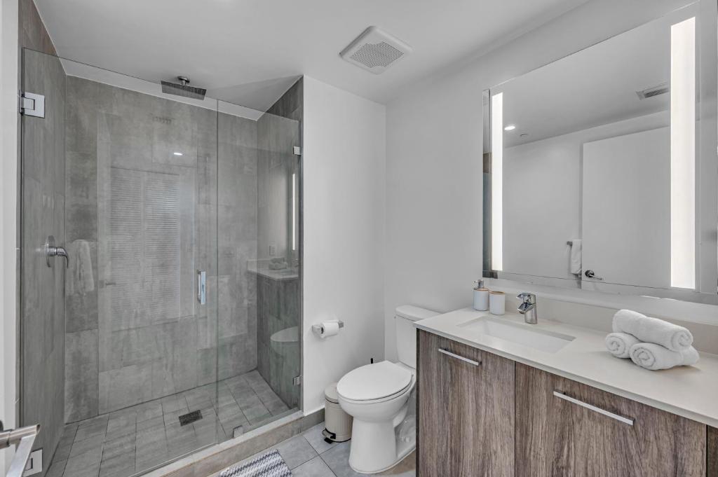 Casas Collection - Luxury High-Rise Condos - Downtown Miami - Pool & Gym - City & Ocean Views photo