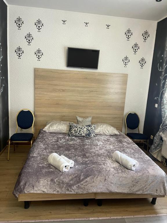 Hotel Domashnii - Small Single Room