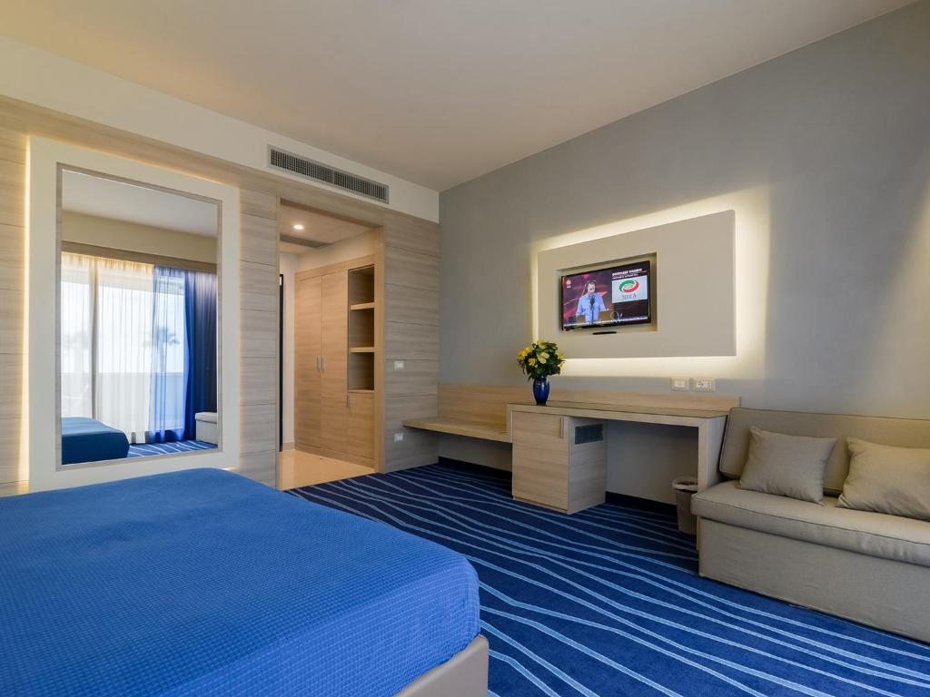 President Park Hotel - Deluxe Double Room With Balcony