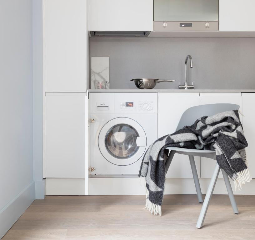 Leman Locke - Resim 20