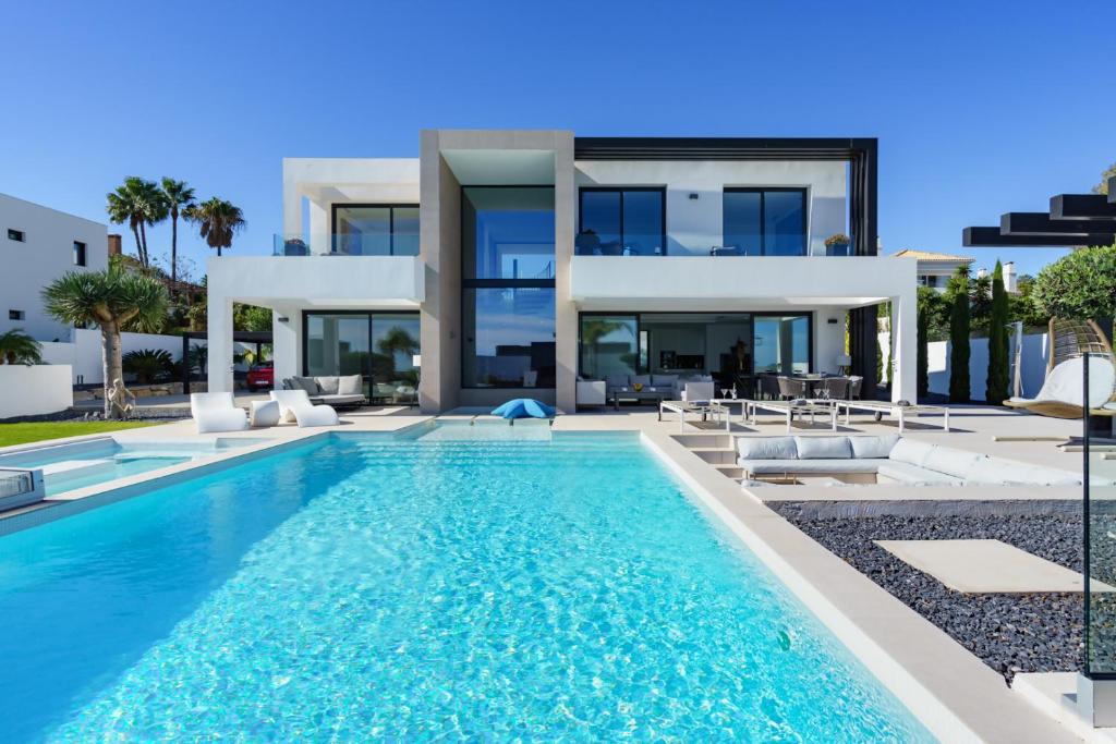Villa Morris Signature