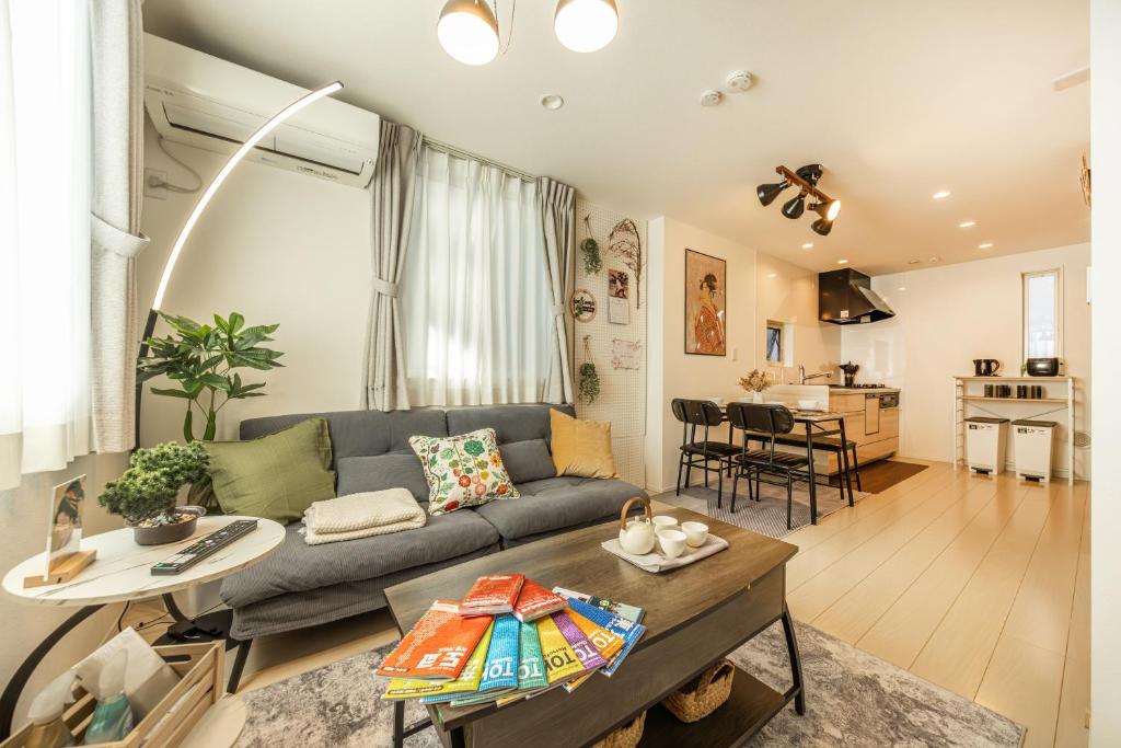 Sakura Harmony Utamaro Bijinga Villa, Shinjuku 12 Min, Station 4 Min, Manga Mecca 900m, 3BR, Free Parking