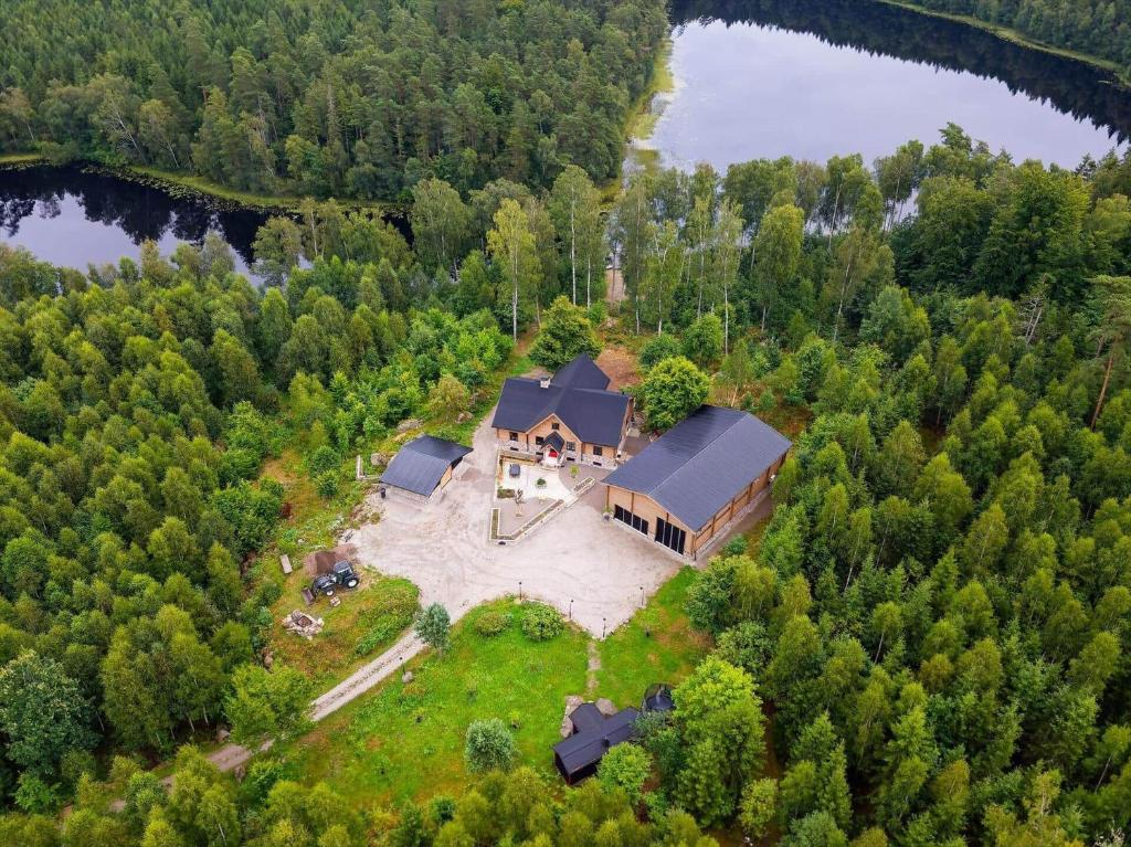 BLE107-Svaengsta-Oevre-Aemnebodavaegen-312-81