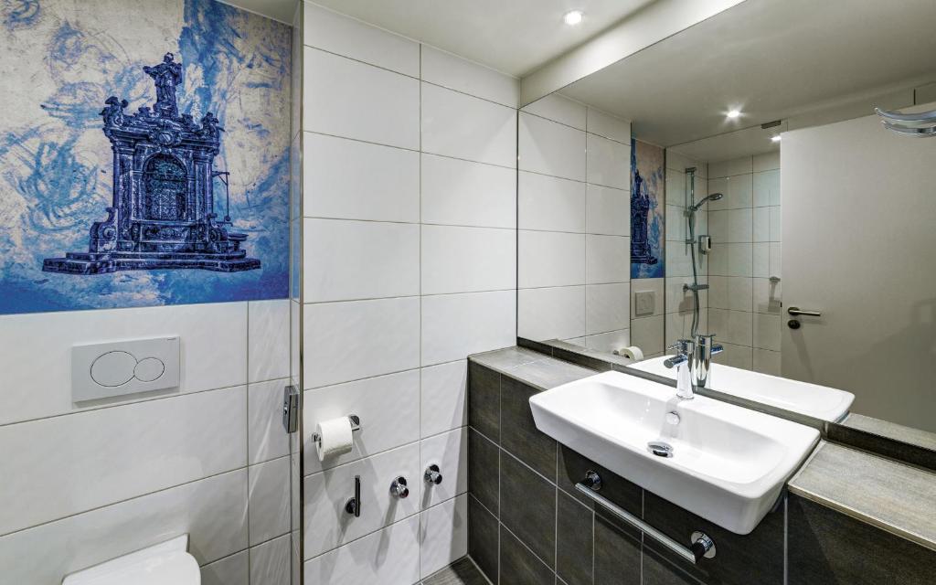 Ein Badezimmer in der Unterkunft ibis Styles Rastatt Baden-Baden