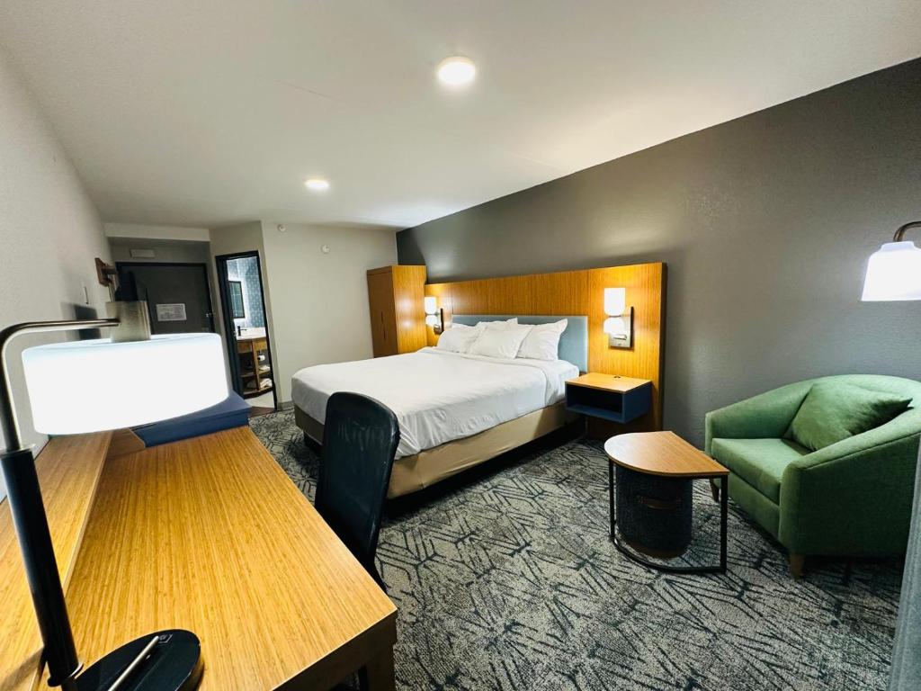 Ashbourne Hotel Canton Hall of Fame I-77 - Lit King-Size, Non-Fumeur