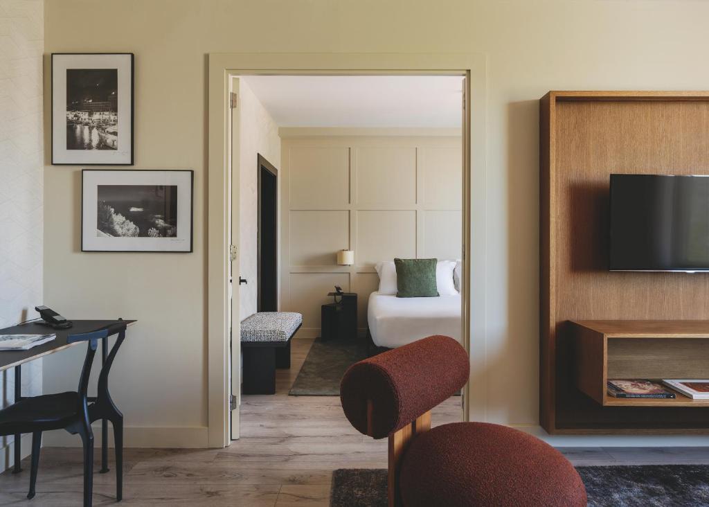 Catalonia Boulevard - 15