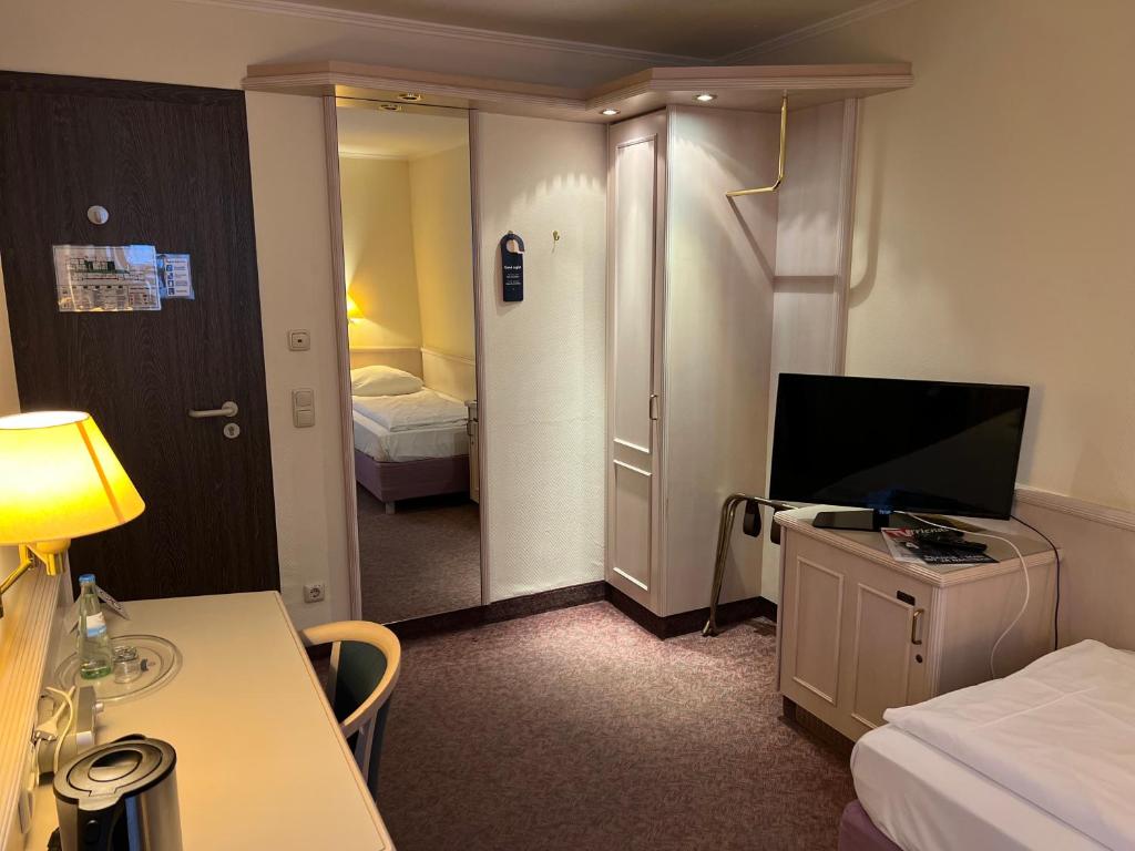 Hotel Traube Rüdesheim - Budget Single Room