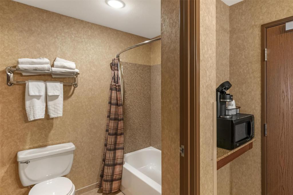 Best Western Plus Kelly Inn and Suites photo