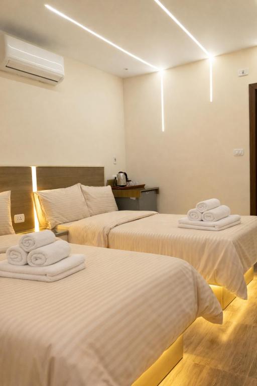 Narmer Pyramids View - 5