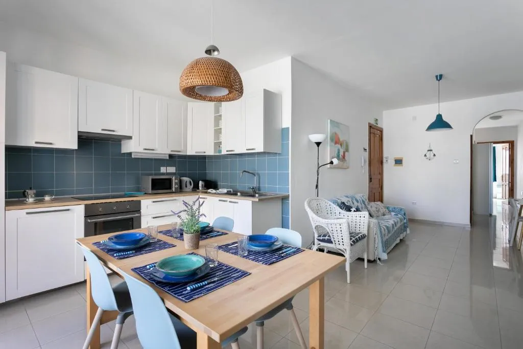 Seaside Stay Near Bugibba Centre & Promenade