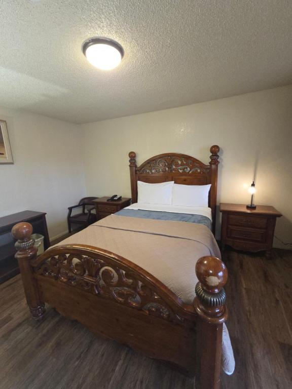 PAYSON INN & Suites - Standard Room With One Queen Bed
