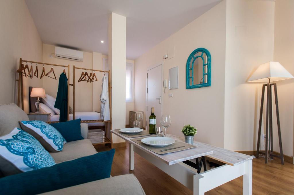 Część wypoczynkowa w obiekcie Hommyhome Pozo Santo Penthouse