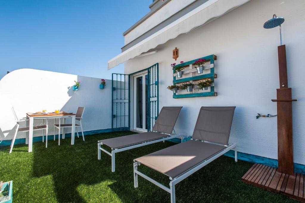 Zdjęcie z galerii obiektu Hommyhome Pozo Santo Penthouse w Sewilli