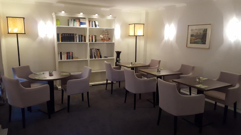 Hotel Niederrad - Self Check In - Resim 31