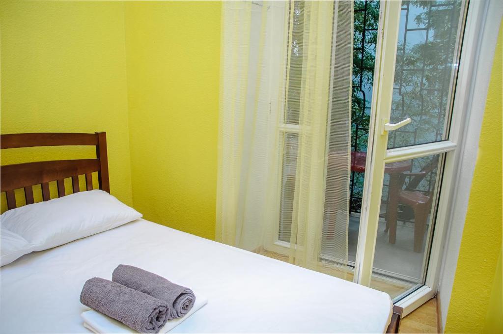 Postel nebo postele na pokoji v ubytování Golden Globus Hostel