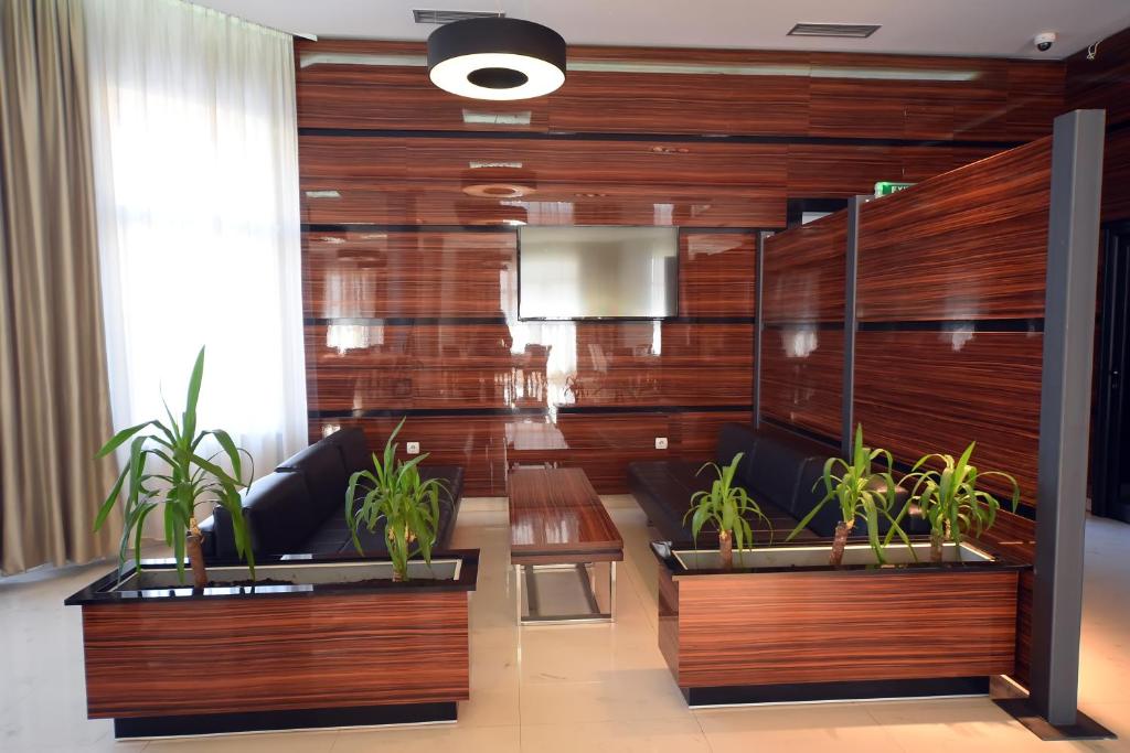 Garni Uni Elita Lux Hotel - Resim 44