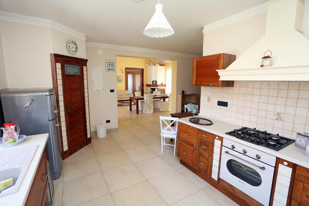 Kuchnia lub aneks kuchenny w obiekcie Apartment Larin