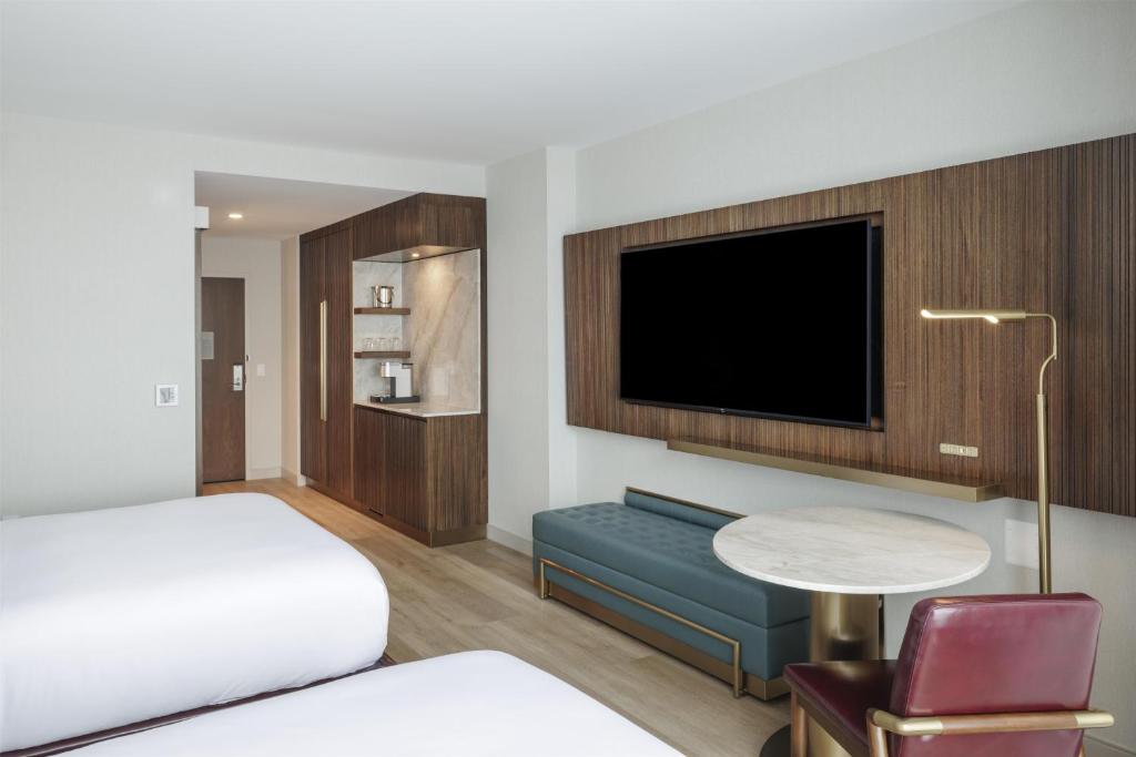 Hilton Arlington Rosslyn The Key - Habitación Queen Con Dos Camas Queen