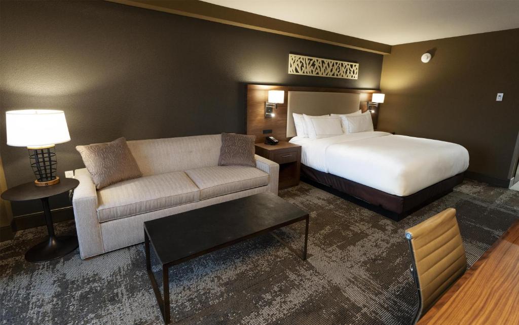 The Broadway Columbia - a DoubleTree by Hilton Hotel photo