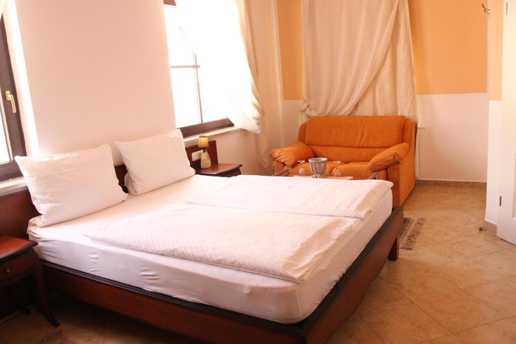 Hotel Villa Toscana - Double Or Twin Room