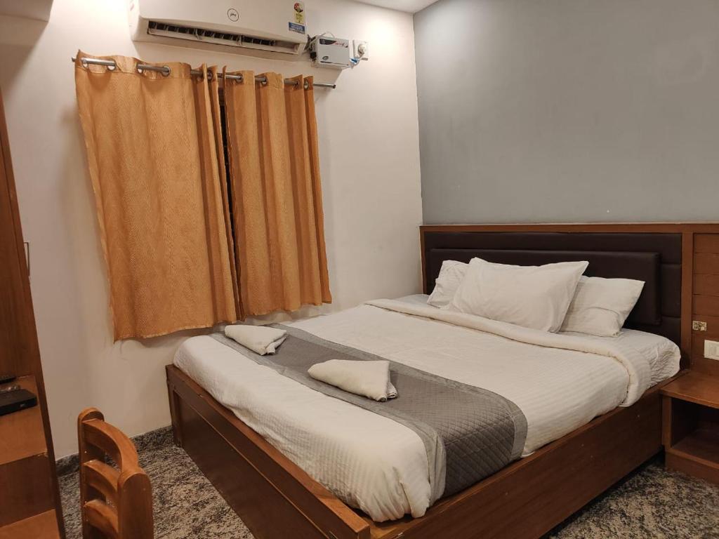 Gallery image of JK Residency Triplicane in Chennai
