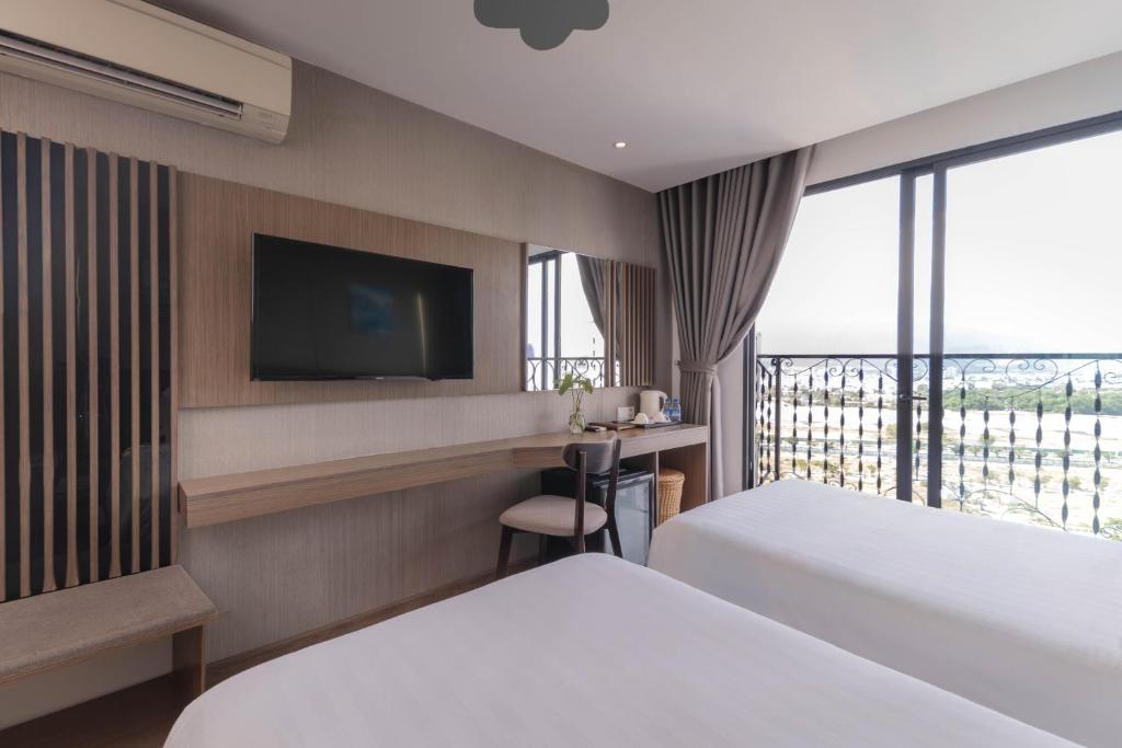 Phòng cho 3 người có Ban Công