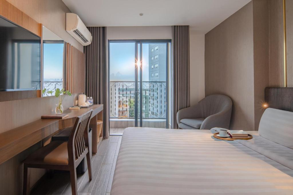 Phòng Deluxe Giường Đôi/2 Giường Đơn Có Ban Công