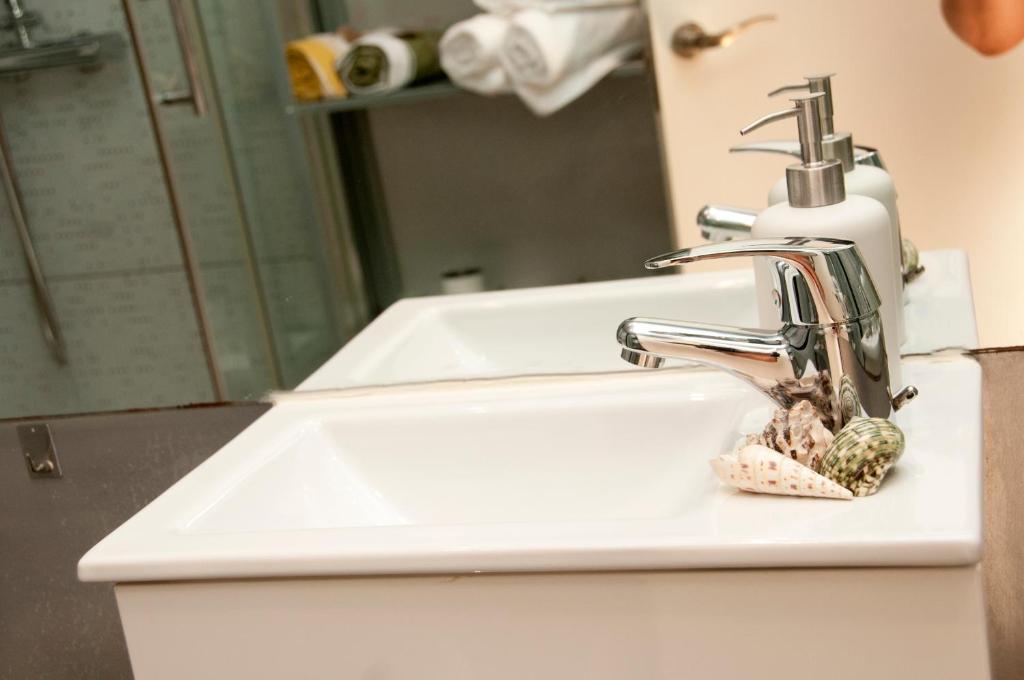 Kúpeľňa v ubytovaní P&P Apartament Lagunillas I y II