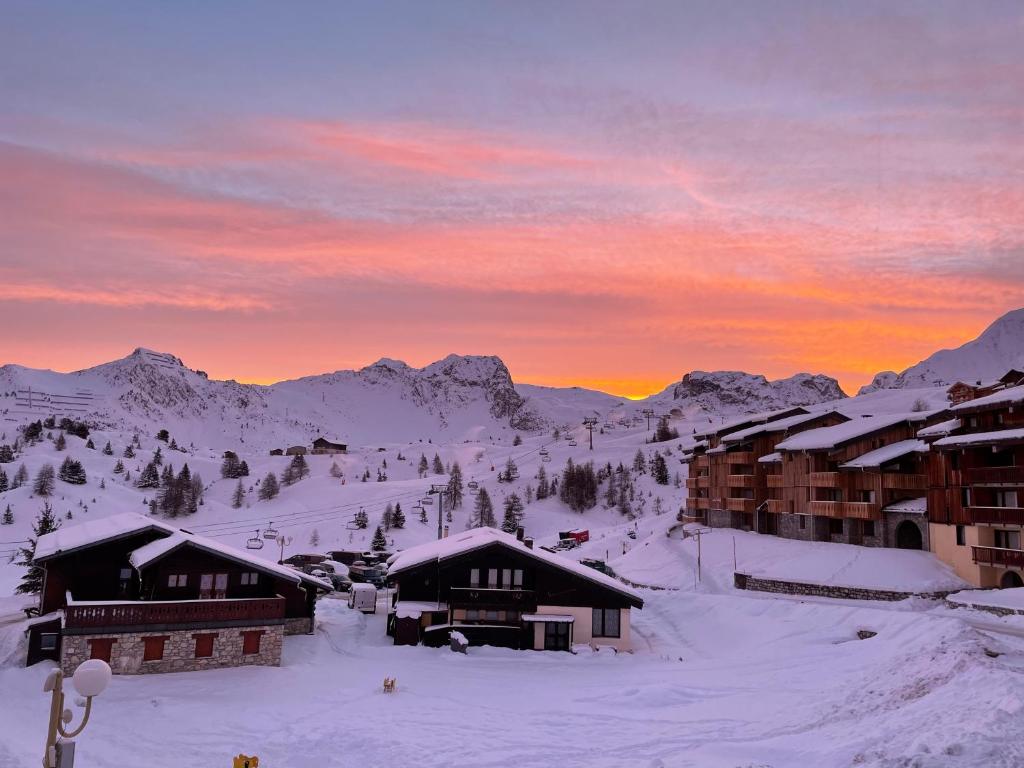 Ski-in ski-out duplex