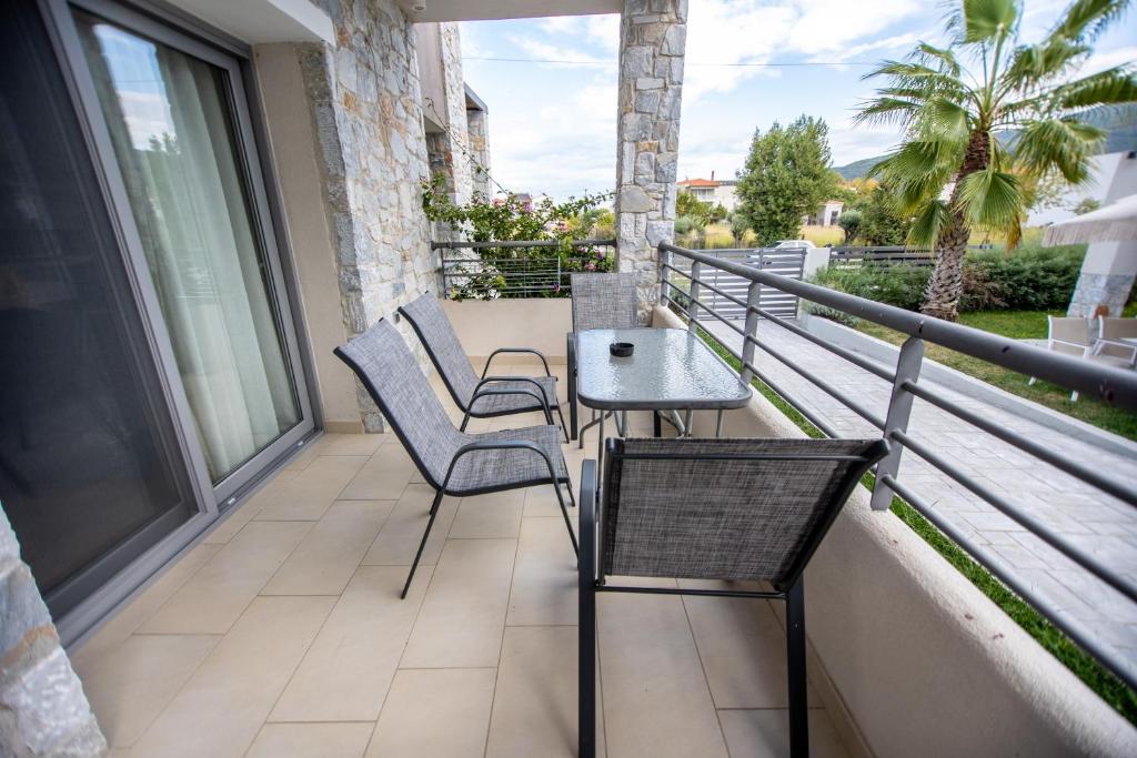 THALASSIA LUXURY APARTMENTS - 1