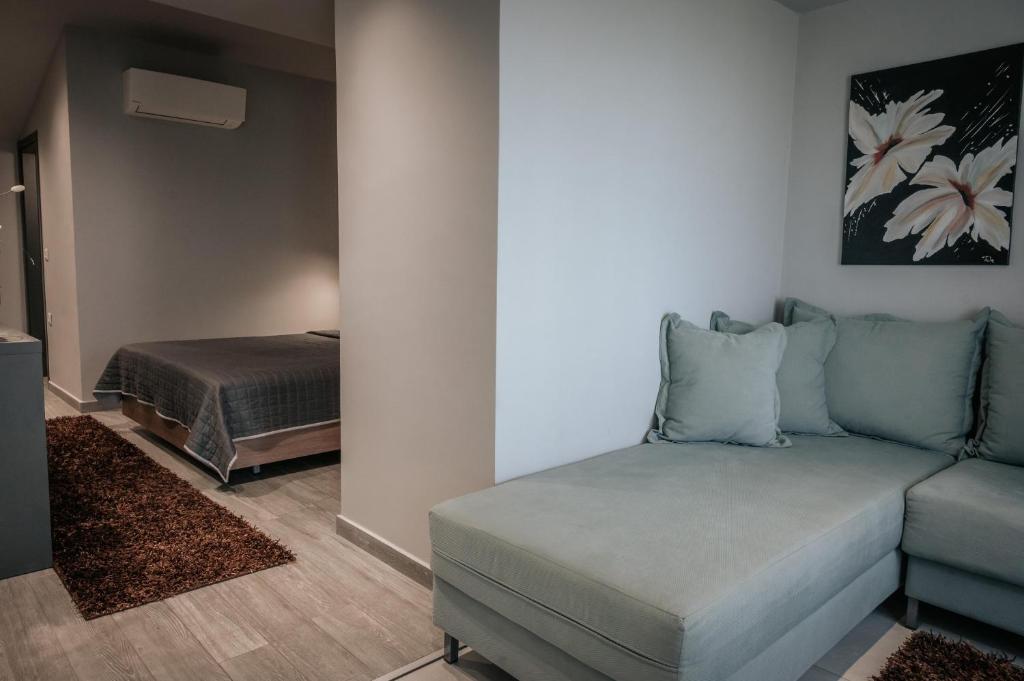 Elizabeth Queen Luxury Rooms - 16