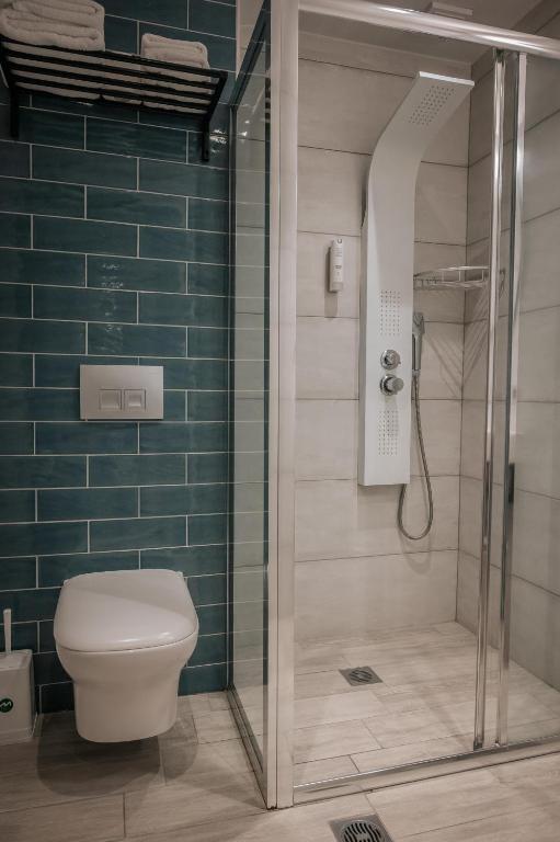 Elizabeth Queen Luxury Rooms - 19