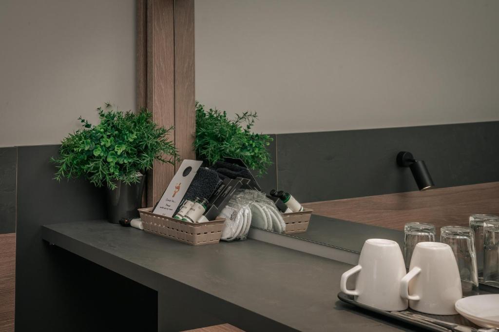 Elizabeth Queen Luxury Rooms - 5