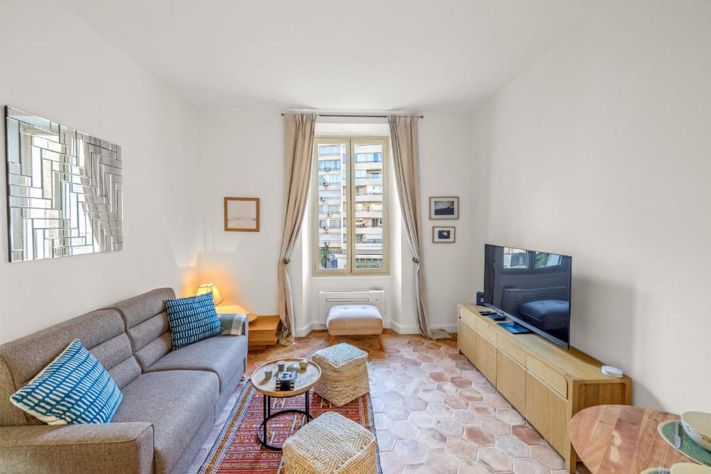 REF 2038 - Cannes - Superb fully renovated one-bedroom apartment