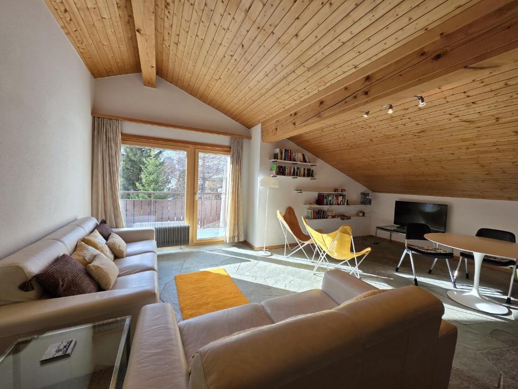 Vallesia Penthouse