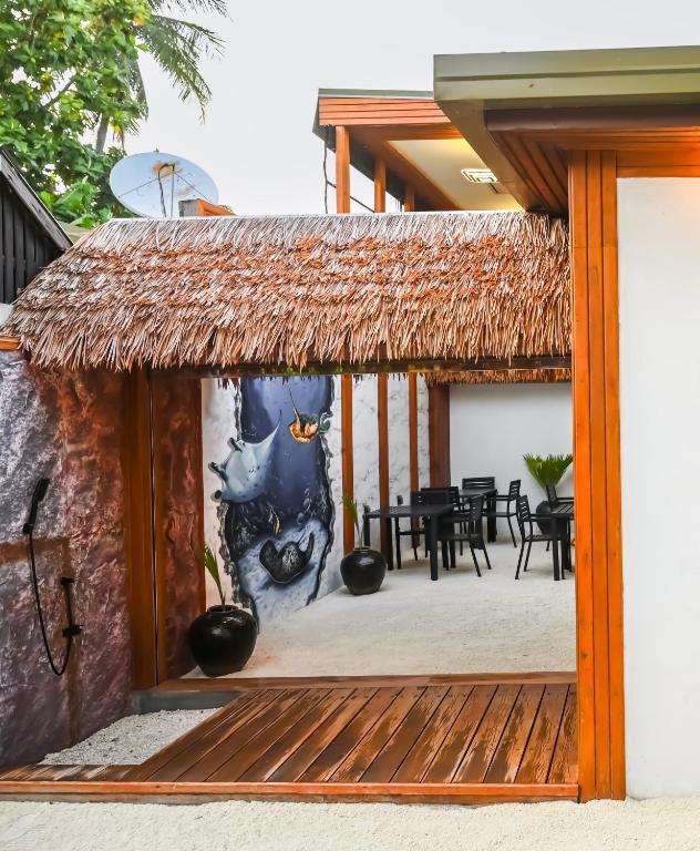 Oak Villa, Ukulhas