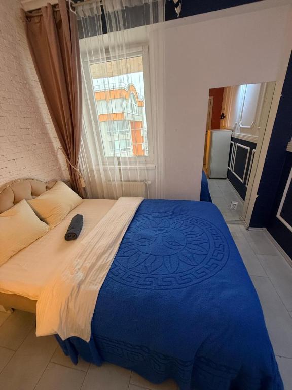 1 Room Camera Комната