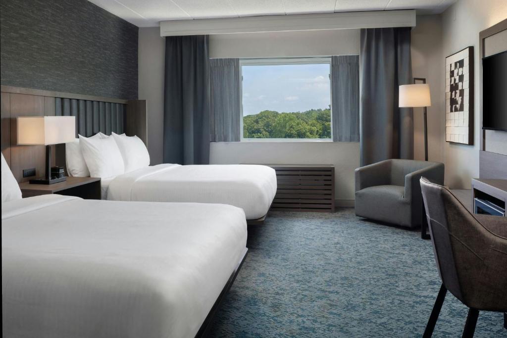 Renaissance Framingham Hotel & Conference Center photo