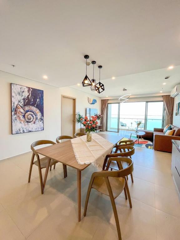 Căn Hộ Deluxe 3 Phòng Ngủ
