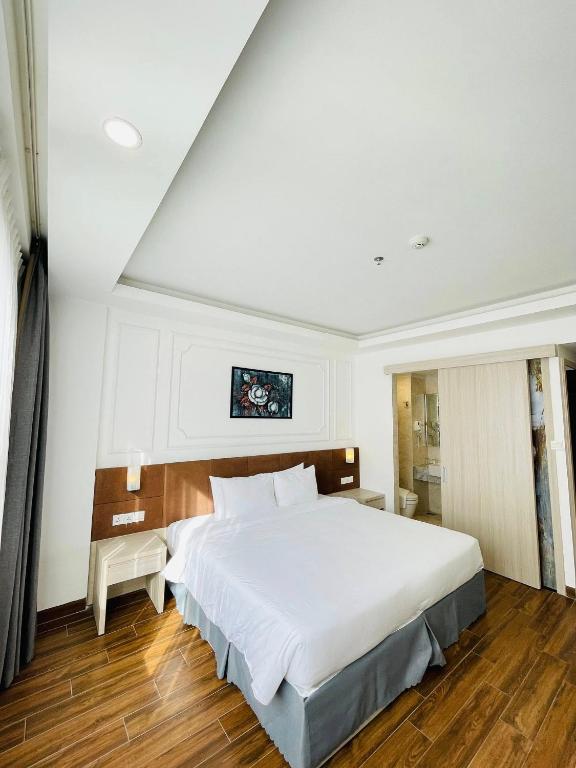 Phòng Deluxe Giường Đôi Với Ban Công và Tầm Nhìn Ra Biển
